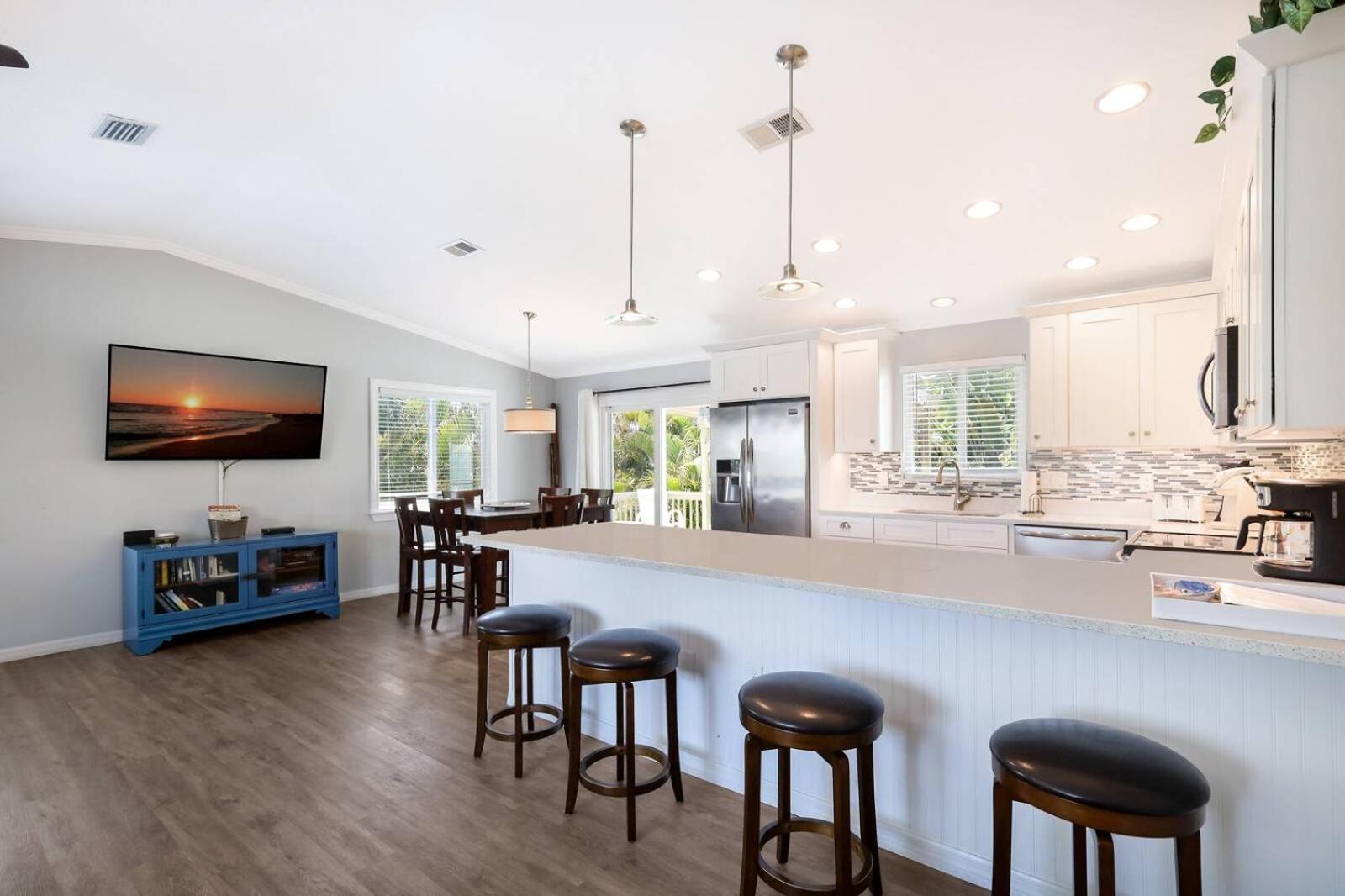 Island Girl West - Heated Pool Porches Beach Gear Walk To Beach Holmes Beach Exterior foto